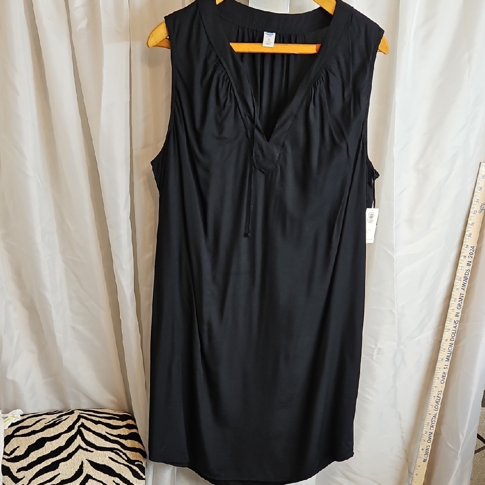 Old Navy Black Sleevless Shift Dress Sz XLT - Picture 1 of 7